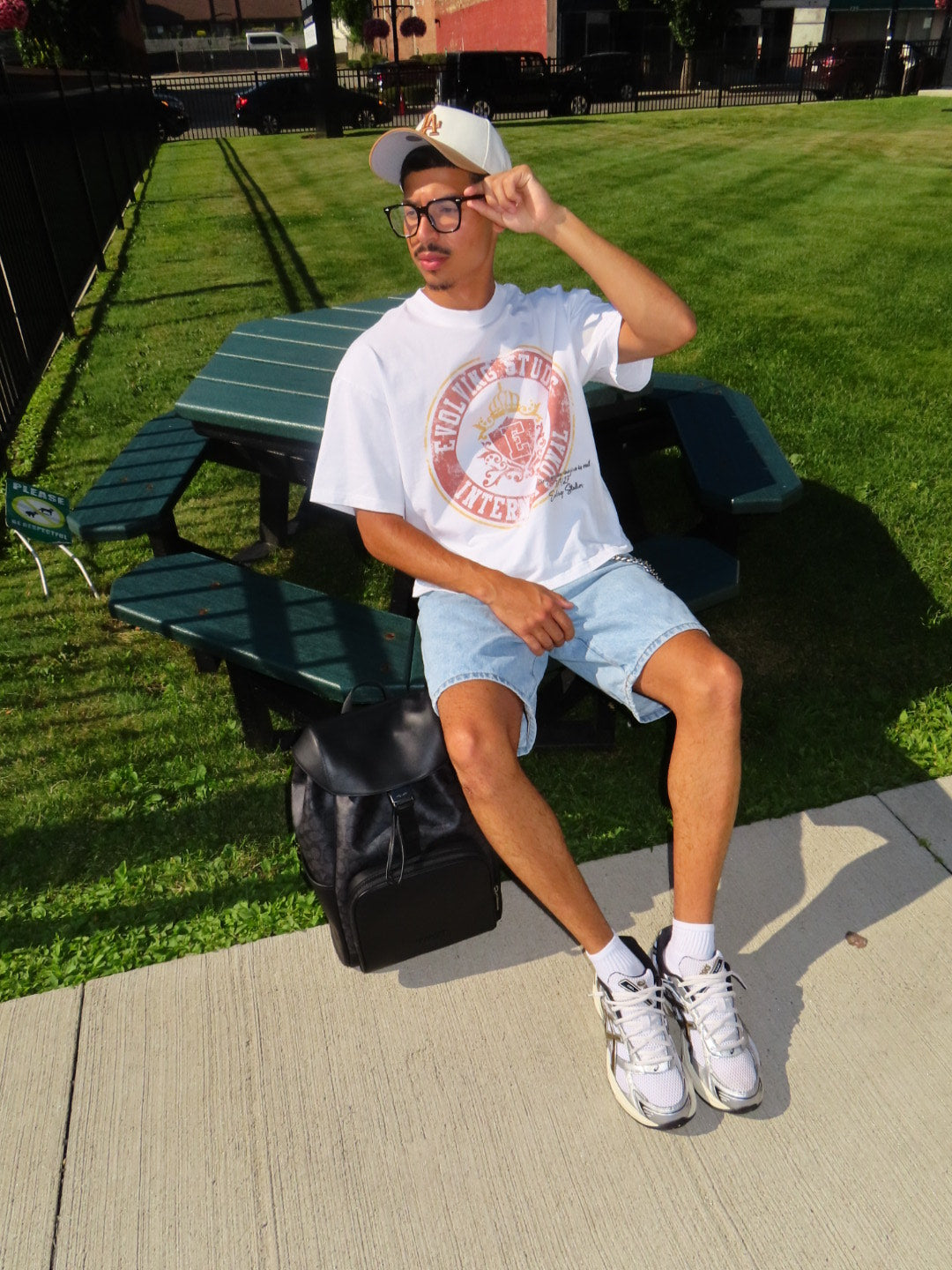 ES " International Tee